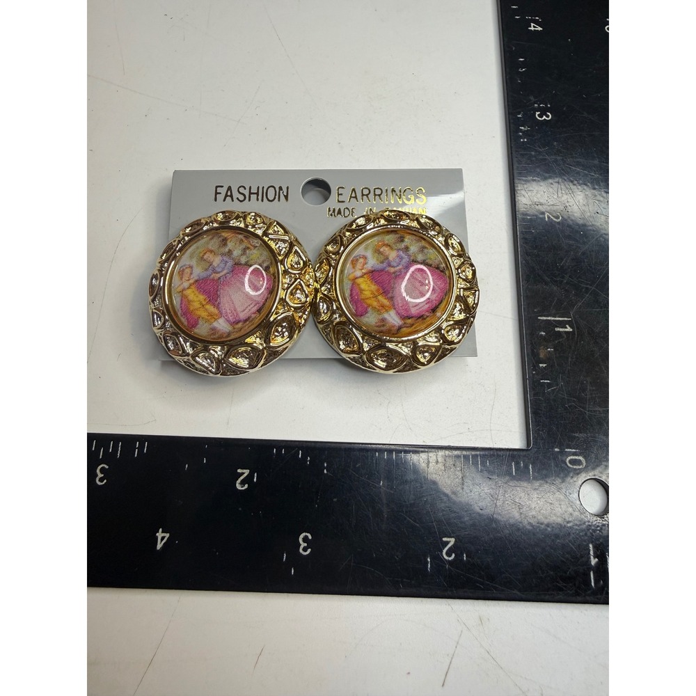 Vintage Victorian Scene Clip On Earrings Gold Tone Round Dancing Couple Taiwan